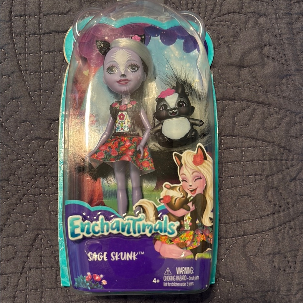 NEW IN BOX Enchantimals Sage Skunk Doll with Pet